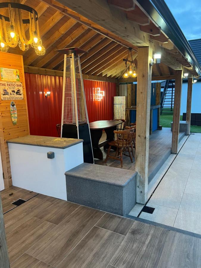 Green Monkey Lodge British Exterior photo
